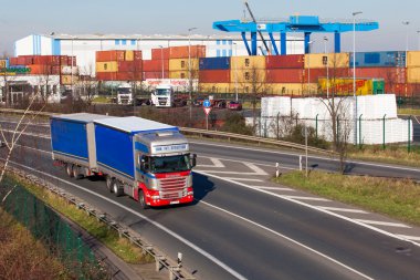 karayolu taşıma kamyonu