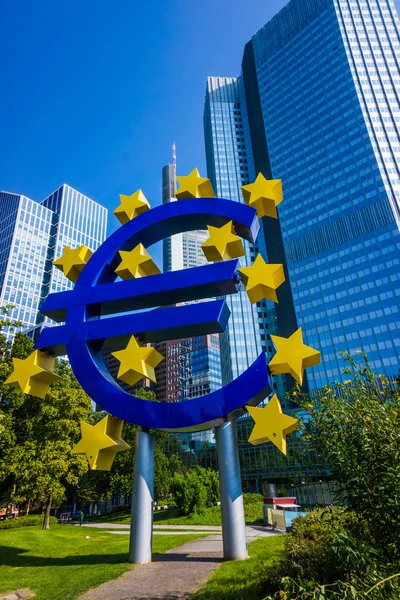 Euro currency sign in downtown of Frankfurt — Stock Photo, Image