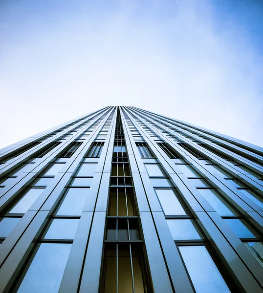 Rascacielos de vidrio moderno —  Fotos de Stock