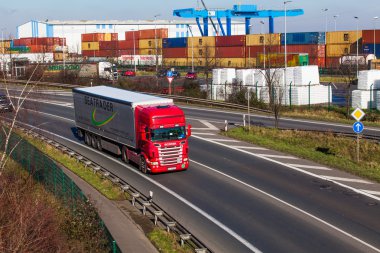 karayolu taşıma kamyonu