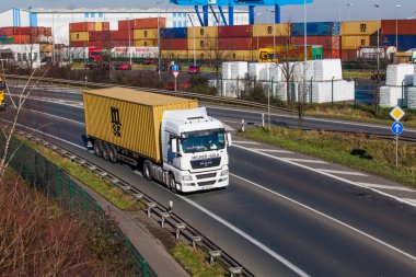 karayolu taşıma kamyonu