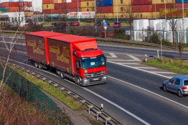 karayolu taşıma kamyonu