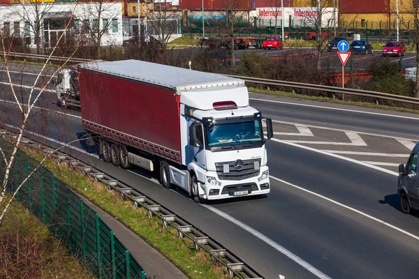 karayolu taşıma kamyonu