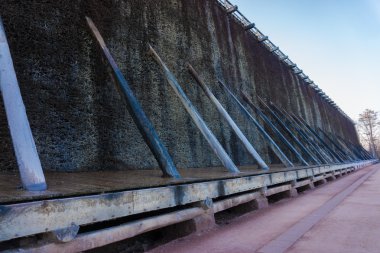 Mezuniyet evi, ahşap