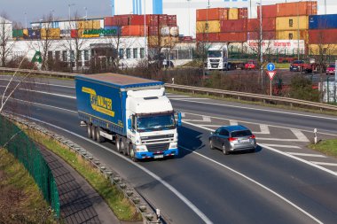 karayolu taşıma kamyonu