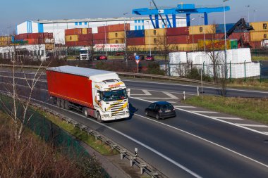 karayolu taşıma kamyonu