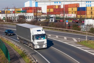 karayolu taşıma kamyon