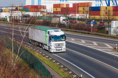 karayolu taşıma kamyon