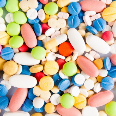 çeşitli renkli hapları