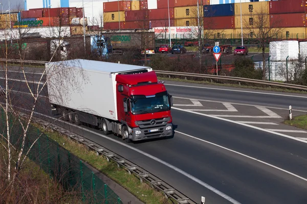 Transport truck on the highway — Stock Photo, Image