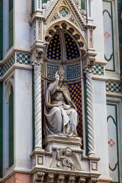 바실리카 디 산타 마리아 델 피 오 레에서 피렌체, 이탈리아 — 스톡 사진
