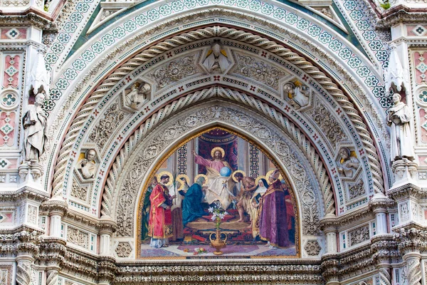 La Basilica di Santa Maria del Fiore a Firenze — Foto Stock