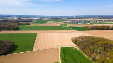 Tarım alanlarının havadan görünüşü. Yukarıdan alanlar 