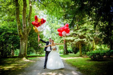 Gelin ve damat balonları