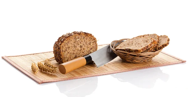 Sneetjes brood en mes . — Stockfoto