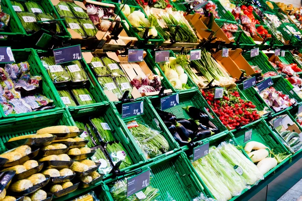 Legumes exibidos no Market Stall — Fotografia de Stock