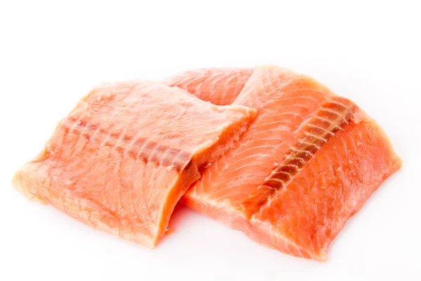 Filete de salmón sobre fondo blanco — Foto de Stock