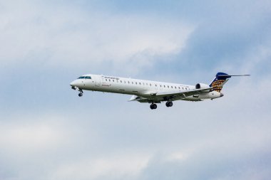 Eurowings Canadair Cl-600-2 d 24 açılış