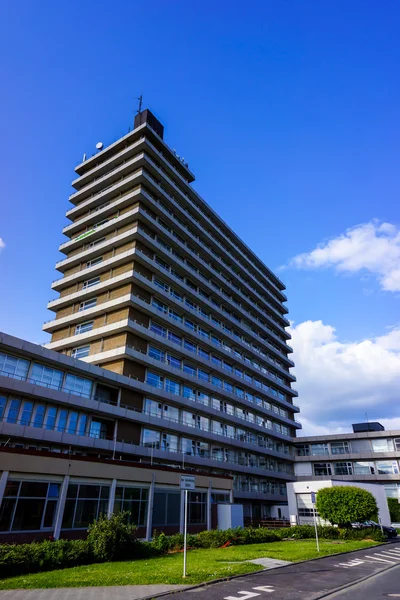 Modern hospital building. — Stock Photo, Image