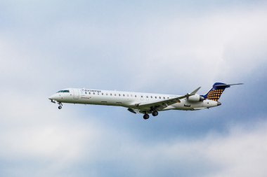 Eurowings Canadair Cl-600-2 d 24 açılış
