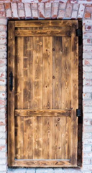 Voorste houten deur — Stockfoto