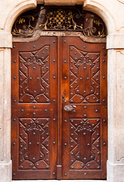 Voorste houten deur. — Stockfoto