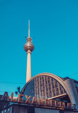 Alexanderplatz İstasyonu
