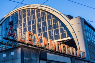 Alexanderplatz İstasyonu