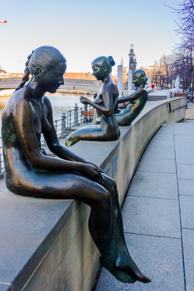 скульптура Купальщики на Шпрее
