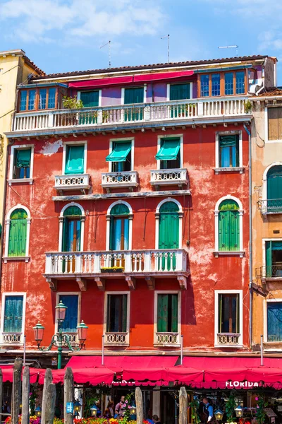 Oude gebouwen in Venetië — Stockfoto