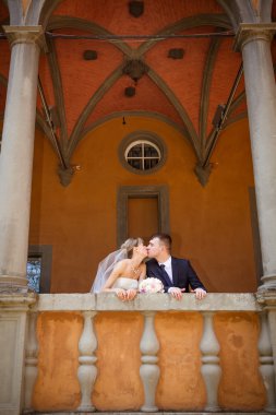 evlilik çift öpüşme.