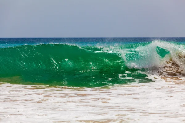 Vague incroyable de l'océan . — Photo