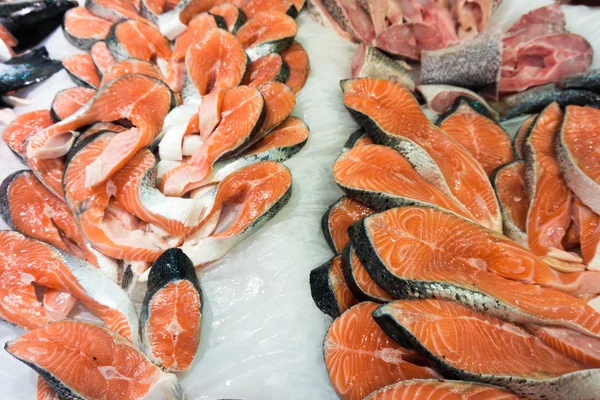 Salmon in  fish market — Stock Photo, Image