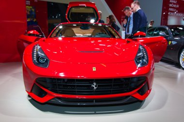 Frankfurt Uluslararası Otomobil Fuarı. Ferrari f12 berlinetta