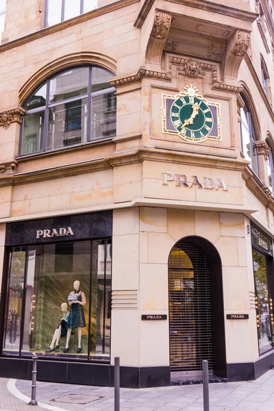 Prada Logo on boutique — Stok fotoğraf