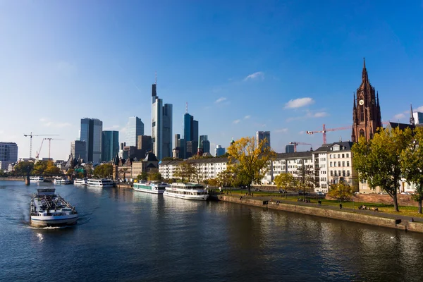 Skyline von Frankfurt, Deutschland. — Stockfoto