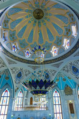 ünlü Qol Şerif Camii