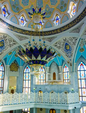 ünlü Qol Şerif Camii