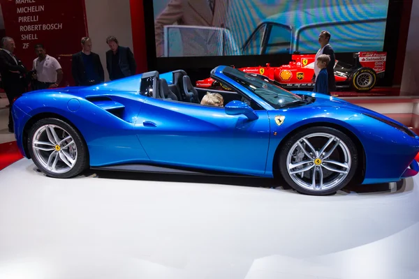 Ferrari 488 Gts örümcek