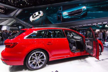 Audi A4 2.0 T quattro at IAA