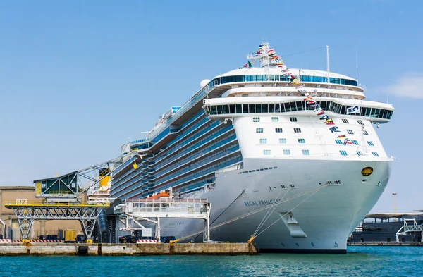 Kreuzfahrtschiff der königlichen Klasse — Stockfoto