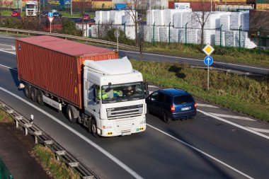 karayolu taşıma kamyonu