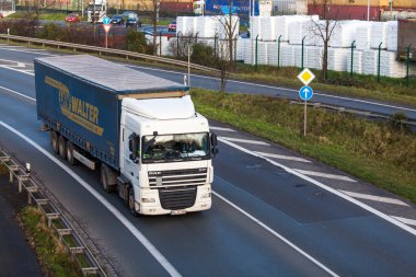 karayolu taşıma kamyonu