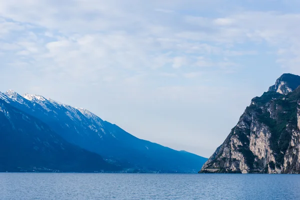 Lago di Garda，最大的意大利湖泊 — 图库照片