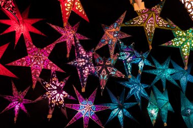 Renkli Noel yıldız.