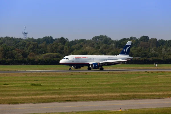 Hamburg Airways Airbus — Stock Photo, Image