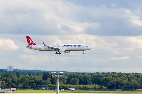 Turkish Airlines Airbus — Stock Photo, Image