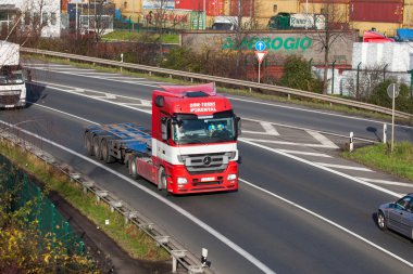 karayolu taşıma kamyonu