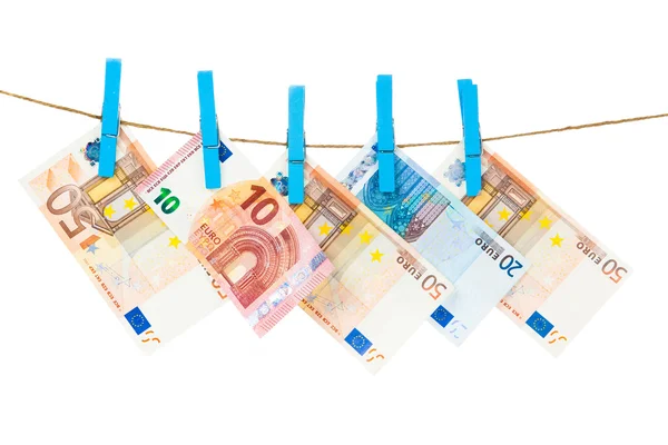 Euro bankovky na prádelní šňůru — Stock fotografie