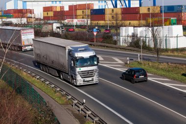 karayolu taşıma kamyonu